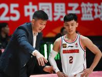 乐鱼体育平台-黄荣奇15分广东胜福建孙铭徽16+18广厦胜四川