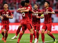 乐鱼体育全站-他上赛季还在中甲踢球，本赛季却完成逆袭多次进国足，迎来新巅峰梅开二度，铜梁龙21岁前锋向余望当选中甲第15轮最佳球员的简单介绍
