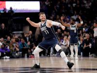 乐鱼体育登录-火箭客场击败尼克斯，取得十一连胜