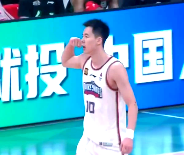 包含林崴17分郭昊文13+6+7同曦力克青岛止连败的词条