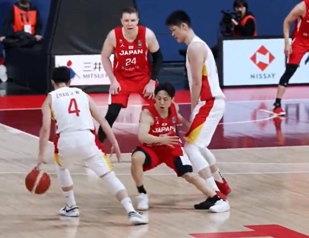 包含渡边和比江岛慎缺席亚洲杯河村勇辉首选NBA机会的词条