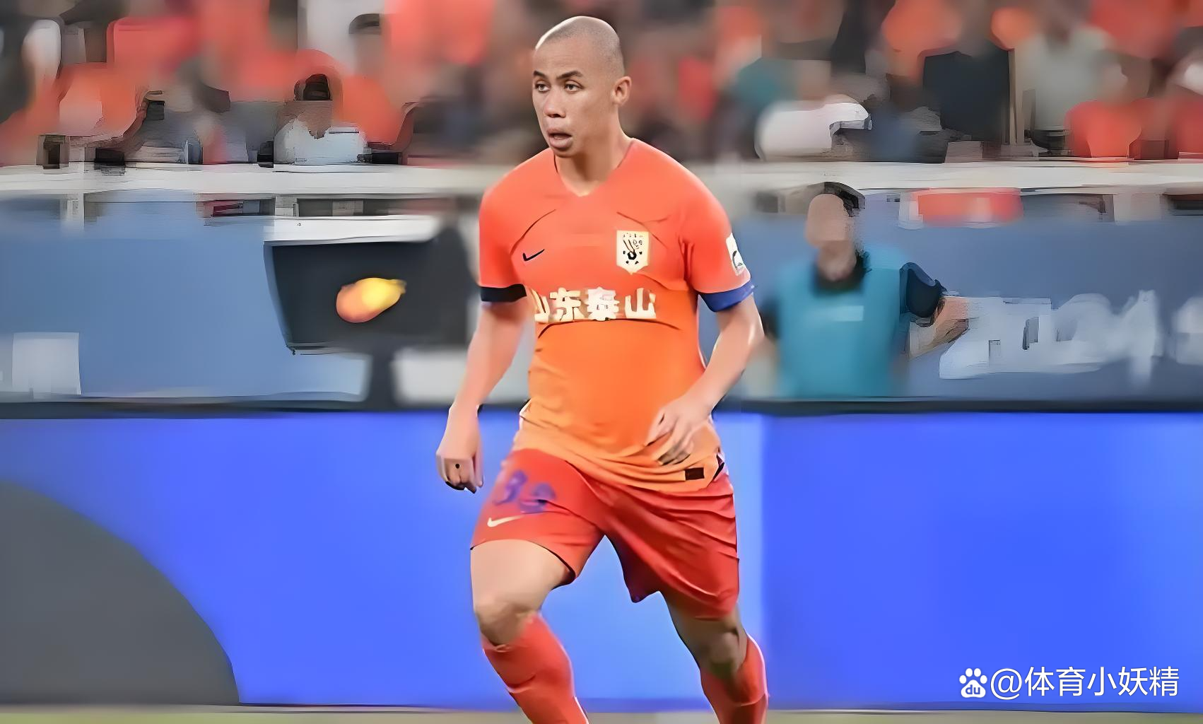 东亚杯-黄政宇首球国足两中门框1-0中国香港获季军
