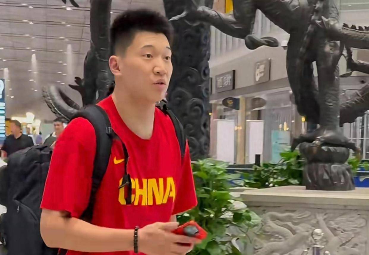 中国男篮球队已启程前往西班牙开启欧洲拉练