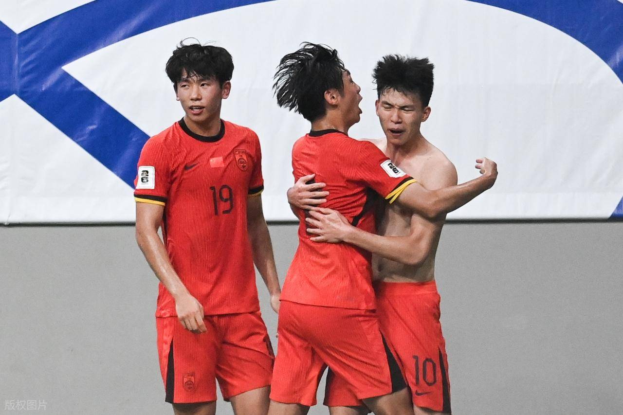 韩媒嘲讽:中国男足再演功夫足球高天意恶意犯规逃红的简单介绍